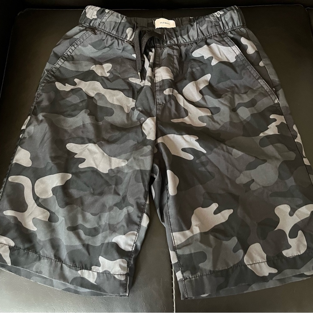 Boys old navy brand Camouflage Cargo Shorts